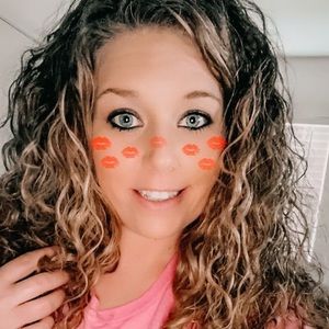 Meet your Posher, Bethany